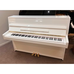 Piano droit d'occasion Kawai K15 blanc brillant noir verni