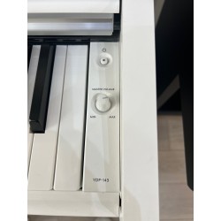 Yamaha YDP145 d'occasion. piano numérique yamaha d'occasion