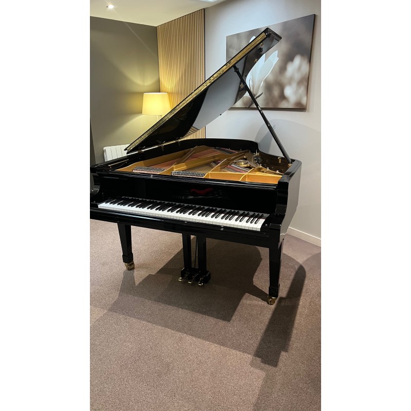 Piano à queue Petrof P194 d’occasion