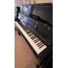 Samick JS-118 noir verni occasion, piano fiable et polyvalent.