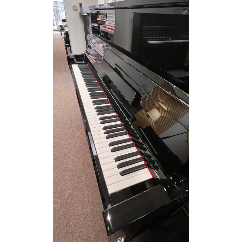 Piano droit d'occasion Fridolin Schimmel F116 Tradition à Lille